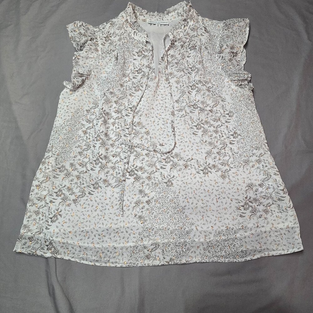 Women's Maison d'Amelie Flutter Sleeve V-Neck White Floral Blouse Size S